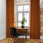 Апартаменти Luxury Living In The Heart Of In 3 *