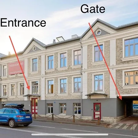 Luxury Living In The Heart Of In 3 公寓