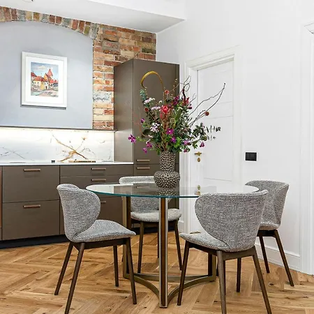 Luxury Living In The Heart Of In 3