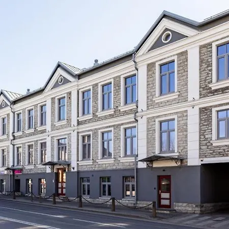 Luxury Living In The Heart Of In 3 *